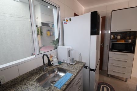 Casa de condomínio à venda com 60m², 2 quartos e 1 vagaCozinha