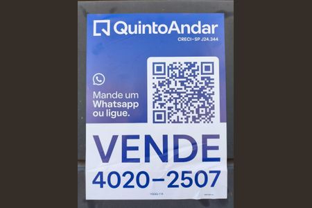 Casa de condomínio à venda com 60m², 2 quartos e 1 vaga Casa de condomínio à venda com 60m², 2 quartos e 1 vagaFachada