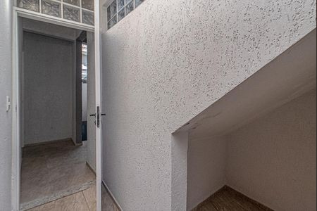 Casa para alugar com 55m², 2 quartos e sem vaga Casa para alugar com 55m², 2 quartos e sem vagahall de entrada_3