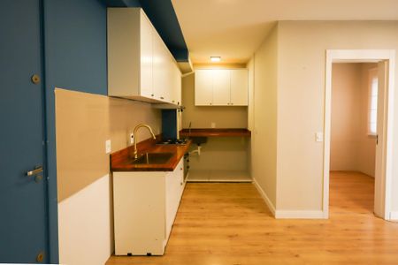 Apartamento para alugar com 58m², 2 quartos e sem vaga Apartamento para alugar com 58m², 2 quartos e sem vagaCozinha e Área de Serviço