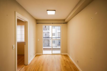 Sala de apartamento para alugar com 2 quartos, 58m² em Vila Isa, São Paulo