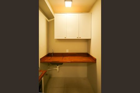Apartamento para alugar com 58m², 2 quartos e sem vaga Apartamento para alugar com 58m², 2 quartos e sem vagaCozinha e Área de Serviço