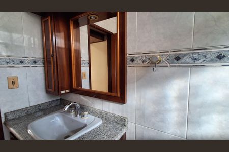 Casa para alugar com 393m², 2 quartos e 9 vagasBanheiro Suíte 