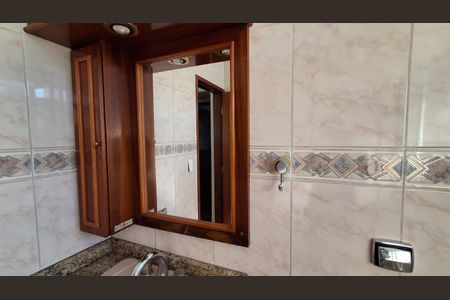 Casa para alugar com 393m², 2 quartos e 9 vagasBanheiro Social 