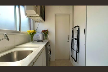 Apartamento à venda com 78m², 1 quarto e 1 vaga Apartamento à venda com 78m², 1 quarto e 1 vagaÁrea de Serviço