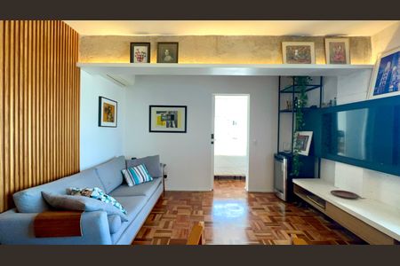 Sala de TV de apartamento para alugar com 1 quarto, 78m² em Pinheiros, São Paulo
