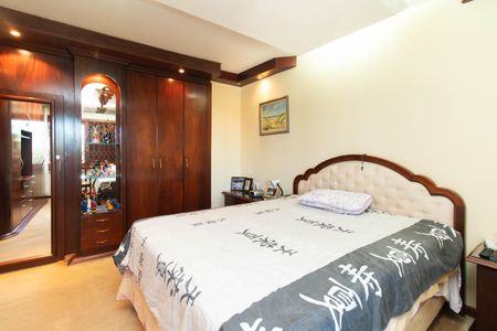 Casa à venda com 229m², 3 quartos e 4 vagasQuarto 3