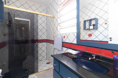 Casa à venda com 229m², 3 quartos e 4 vagasBanheiro