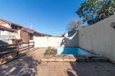 Casa à venda com 229m², 3 quartos e 4 vagasQuintal