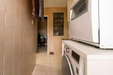 Apartamento à venda com 159m², 3 quartos e 1 vaga Apartamento à venda com 159m², 3 quartos e 1 vagaÁrea de Serviço