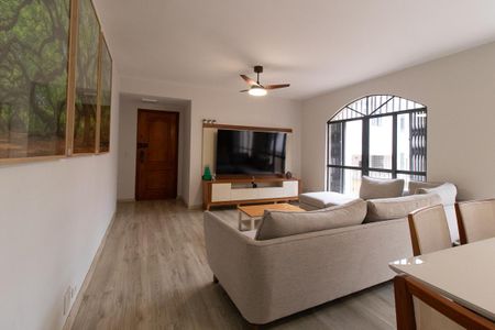 Apartamento à venda com 159m², 3 quartos e 1 vaga Apartamento à venda com 159m², 3 quartos e 1 vagaSala