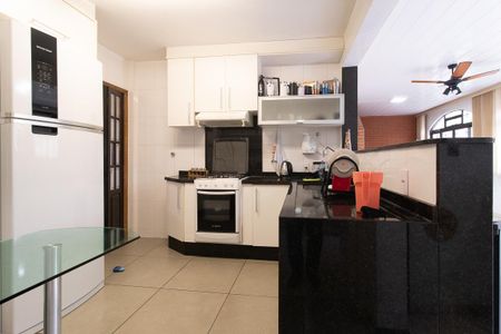 Apartamento à venda com 159m², 3 quartos e 1 vaga Apartamento à venda com 159m², 3 quartos e 1 vagaCozinha - Armários