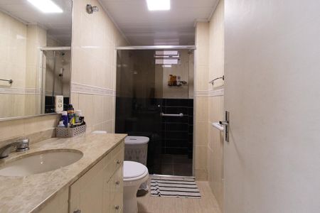 Apartamento à venda com 159m², 3 quartos e 1 vaga Apartamento à venda com 159m², 3 quartos e 1 vagaBanheiro Social