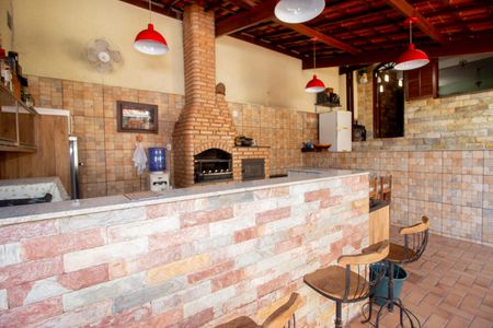 Casa à venda com 278m², 4 quartos e 3 vagas Casa à venda com 278m², 4 quartos e 3 vagasÁrea gourmet