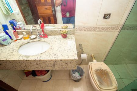 Casa à venda com 278m², 4 quartos e 3 vagas Casa à venda com 278m², 4 quartos e 3 vagasBanheiro Social