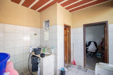 Casa à venda com 278m², 4 quartos e 3 vagas Casa à venda com 278m², 4 quartos e 3 vagasÁrea de Serviço