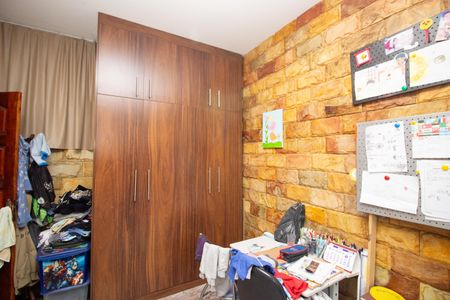 Casa à venda com 278m², 4 quartos e 3 vagas Casa à venda com 278m², 4 quartos e 3 vagasQuarto 3