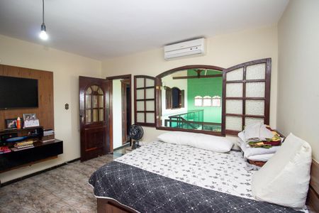 Casa à venda com 278m², 4 quartos e 3 vagas Casa à venda com 278m², 4 quartos e 3 vagasQuarto Suíte