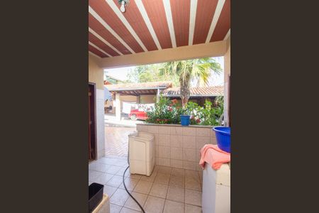 Casa à venda com 278m², 4 quartos e 3 vagas Casa à venda com 278m², 4 quartos e 3 vagasÁrea de Serviço