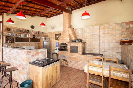 Casa à venda com 278m², 4 quartos e 3 vagas Casa à venda com 278m², 4 quartos e 3 vagasÁrea gourmet