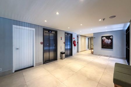 Studio à venda com 29m², 1 quarto e sem vaga Studio à venda com 29m², 1 quarto e sem vagaHall de entrada
