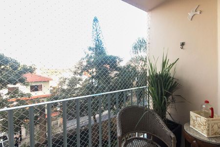 Apartamento à venda com 60m², 2 quartos e 1 vaga Apartamento à venda com 60m², 2 quartos e 1 vagaVaranda