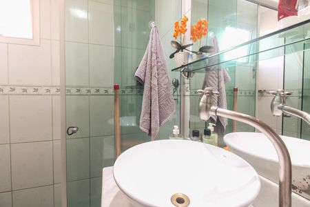 Apartamento à venda com 60m², 2 quartos e 1 vaga Apartamento à venda com 60m², 2 quartos e 1 vagaBanheiro