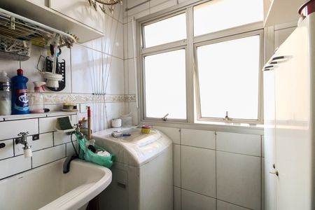 Apartamento à venda com 60m², 2 quartos e 1 vaga Apartamento à venda com 60m², 2 quartos e 1 vagaÁrea de Serviço