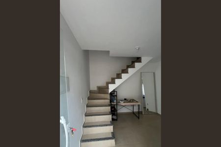 Sala de casa para alugar com 2 quartos, 60m² em Laranjal, São Gonçalo