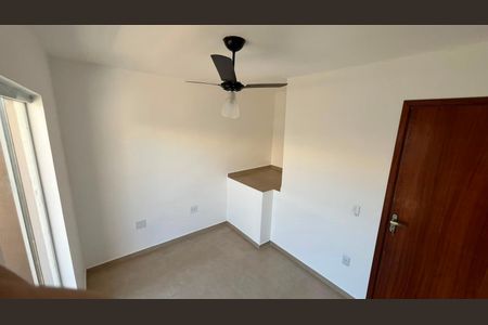 Quarto 2 de casa para alugar com 2 quartos, 60m² em Laranjal, São Gonçalo