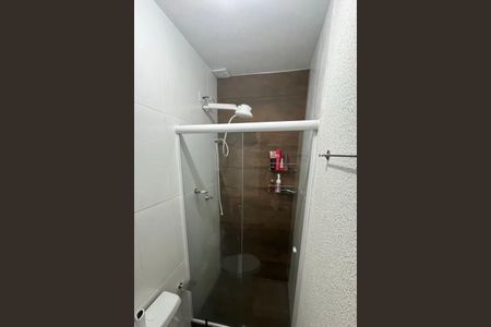 Banheiro de casa para alugar com 2 quartos, 60m² em Laranjal, São Gonçalo