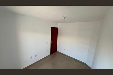 Quarto 2 de casa para alugar com 2 quartos, 60m² em Laranjal, São Gonçalo