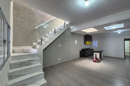 Sala  de casa para alugar com 4 quartos, 150m² em Parque Santa Bárbara, Campinas