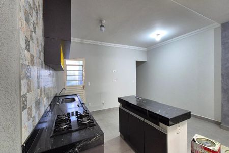 Casa para alugar com 150m², 4 quartos e 2 vagas Casa para alugar com 150m², 4 quartos e 2 vagasCozinha