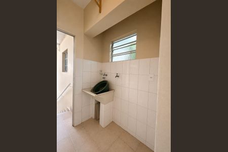 Casa à venda com 2 quartos, 125m² em Pinheirinho, Santo André