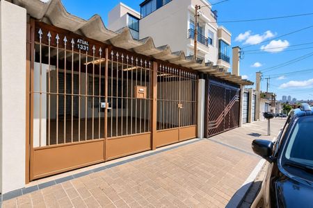 Casa à venda com 2 quartos, 125m² em Pinheirinho, Santo André