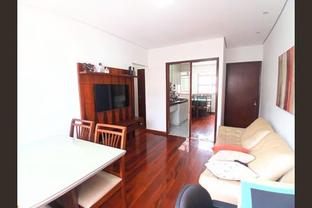 Apartamento à venda com 2 quartos, 70m² em Sagrada Família, Belo Horizonte