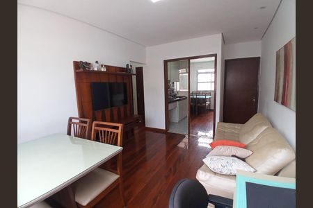 Apartamento à venda com 2 quartos, 70m² em Sagrada Família, Belo Horizonte