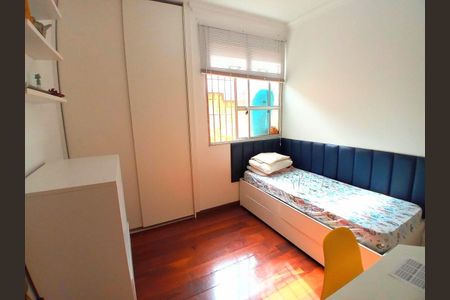 Apartamento à venda com 2 quartos, 70m² em Sagrada Família, Belo Horizonte