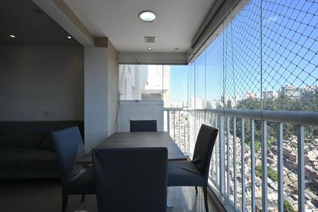 Apartamento para alugar com 49m², 1 quarto e 1 vagaVaranda