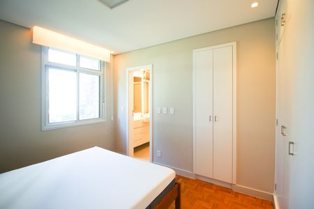 Suíte 1  de apartamento para alugar com 2 quartos, 89m² em Itaim Bibi, São Paulo