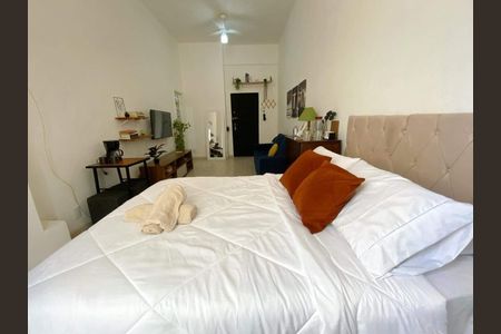 Apartamento à venda com 27m², 1 quarto e sem vaga
