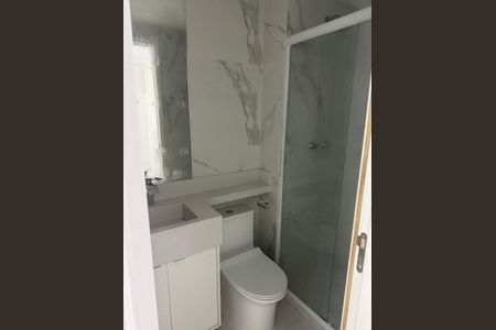 Banheiro de apartamento para alugar com 1 quarto, 37m² em Cambuci, São Paulo