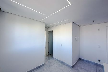 Sala de apartamento para alugar com 2 quartos, 37m² em Cambuci, São Paulo