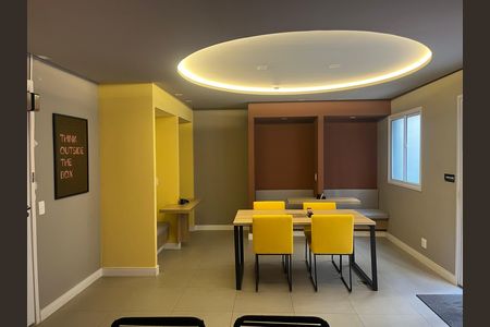 Apartamento à venda com 40m², 2 quartos e sem vaga Apartamento à venda com 40m², 2 quartos e sem vagaCoworking