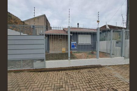 Casa para alugar com 96m², 3 quartos e 1 vaga Casa para alugar com 96m², 3 quartos e 1 vagaFachada com Placa