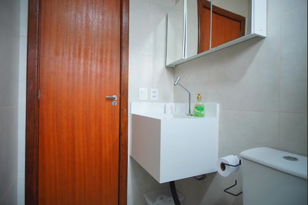 Casa para alugar com 96m², 3 quartos e 1 vagaBanheiro Corredor