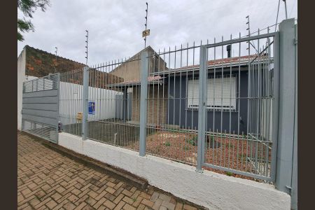 Casa para alugar com 96m², 3 quartos e 1 vaga Casa para alugar com 96m², 3 quartos e 1 vagaFachada da Casa