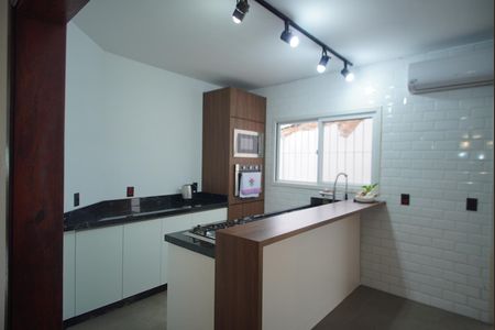 Casa para alugar com 96m², 3 quartos e 1 vagaCozinha