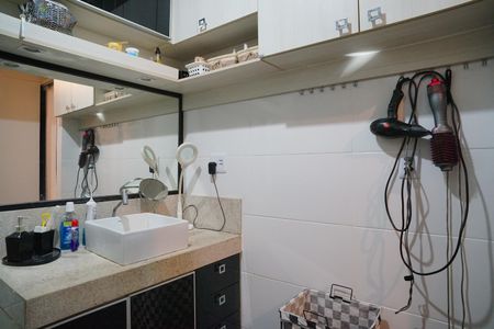 Casa para alugar com 60m², 2 quartos e 2 vagas Casa para alugar com 60m², 2 quartos e 2 vagasBanheiro do Quarto 2